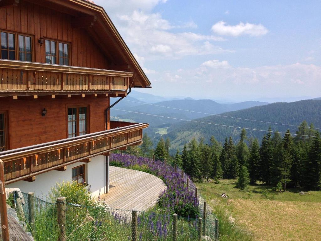 Апартаменты Almhaus Karantanien Хохриндль Экстерьер фото